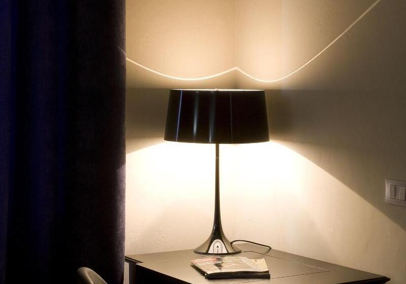 シングルデラックスルーム, Holiday Inn Colorado Springs   Airport, An Ihg