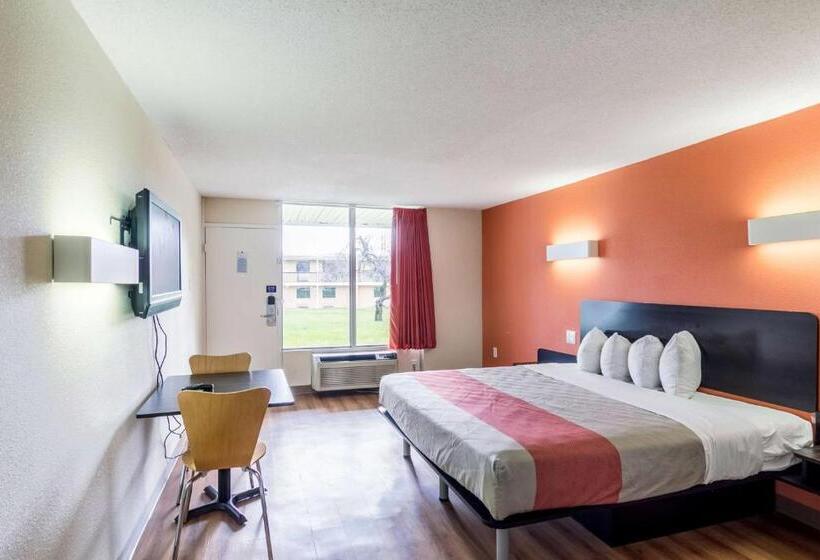 Стандартный Номер Кровать Кинг, Motel 6 New Brunswick