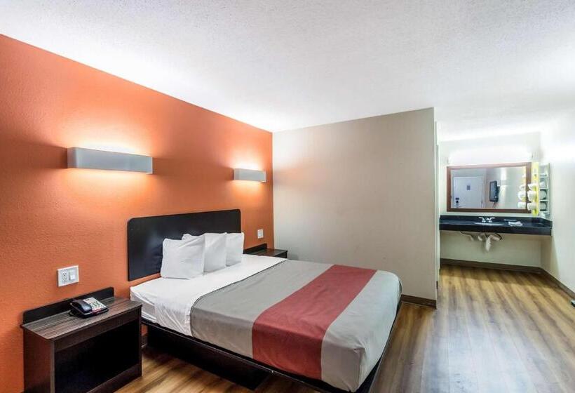 Quarto Estandar Cama King, Motel 6 New Brunswick