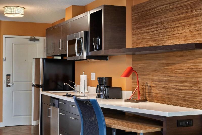 キングサイドベッドのスタンダードワンルーム, Towneplace Suites By Marriott Fort Mcmurray