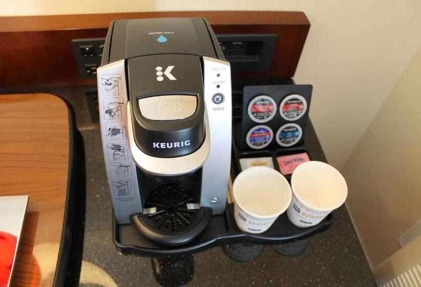 스탠다드 룸 킹사이즈 침대, Surestay Hotel By Best Western Kemptville