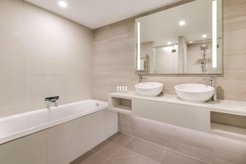 Люкс Премиум, Vibe Hotel Subiaco Perth