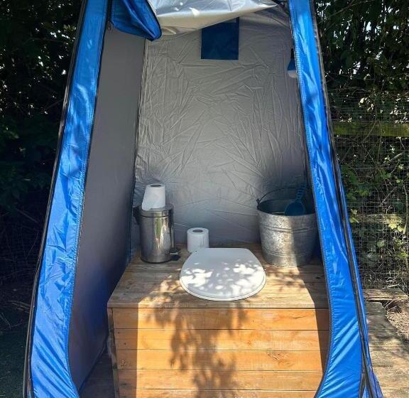 Standard Tent, Willow Barn