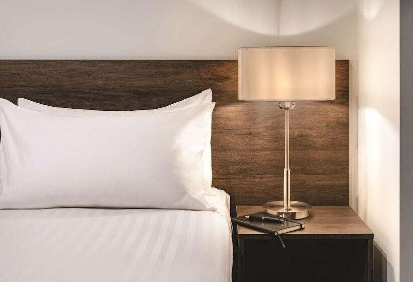 Люкс Премиум, Vibe Hotel Subiaco Perth