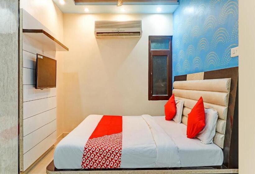 اتاق کلاسیک سه تخته, Collection O Hotel Shree Narayan Regency