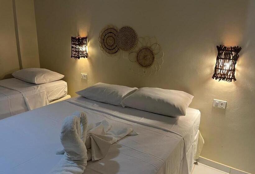 Quarto Triplo Estandar Vista Piscina, Pousada Flor De Merepe