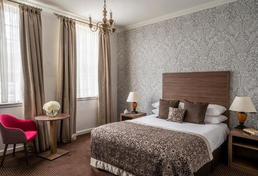 Классический Номер, Brandshatch Place & Spa
