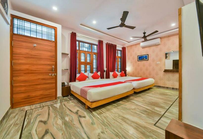 标准间, Oyo 40796 Banjara Luxury Stay