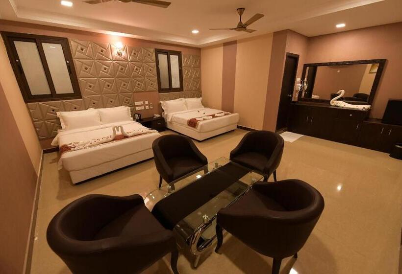 Family Suite, Sampath
