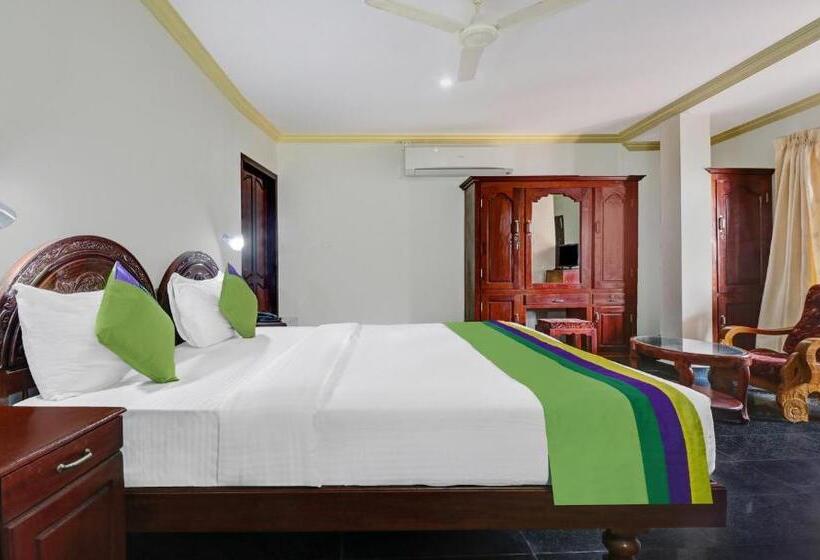 Номер Deluxe, Itsy Hotels The Waters Edge Beach Resort
