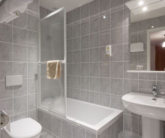 Номер Стандарт Трехместный, Best Western Plus Au Grand Saint Jean