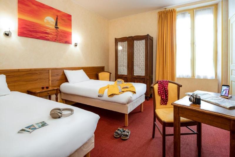 Номер Стандарт Трехместный, Best Western Plus Au Grand Saint Jean