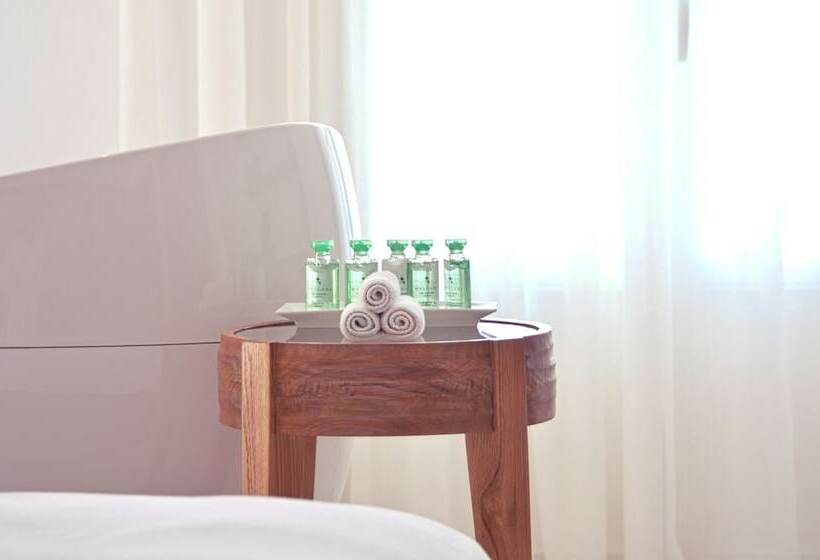高级海景房, Mykonos Grand Hotel & Resort