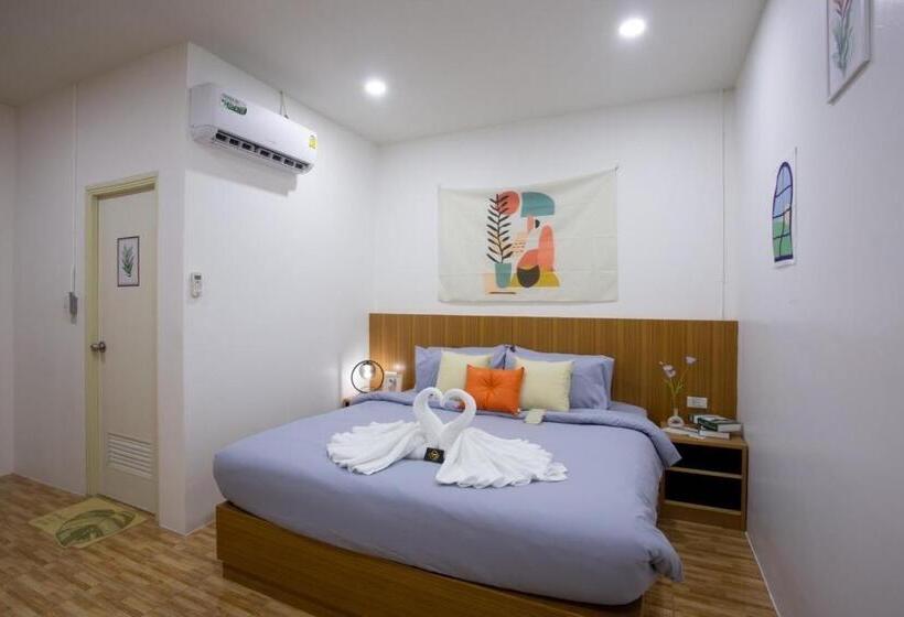 带大床的标准间, The Sun Resort Ratchaburi