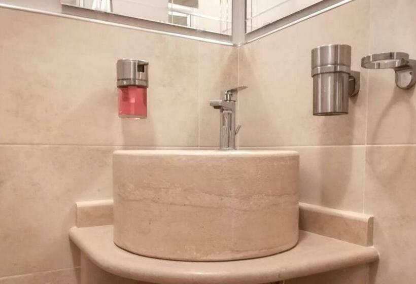 Стандартный Номер Кровать Кинг, A.j. B&b