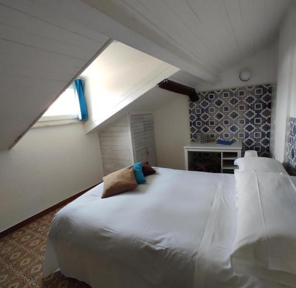 Quarto Estandar Banheiro Compartilhado, Albergo Barbara