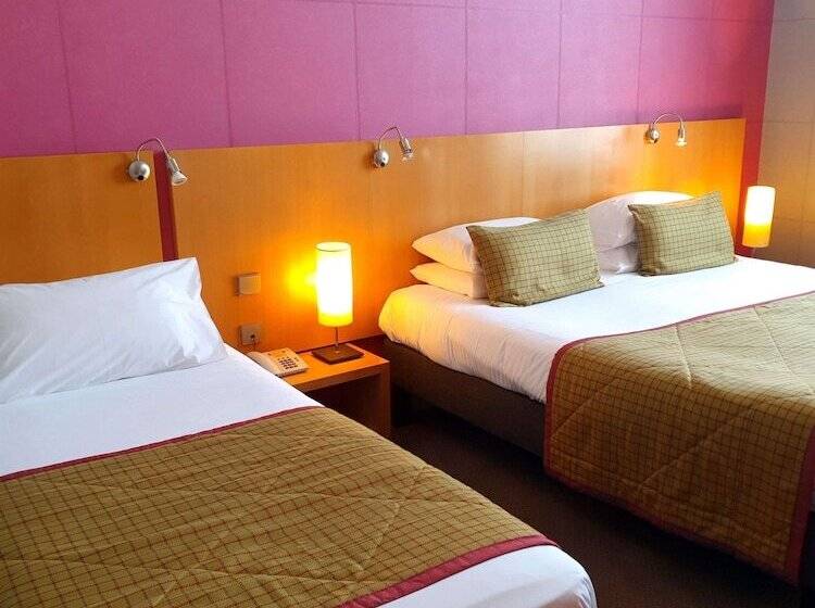 Семейный Номер, Best Western Adagio Saumur