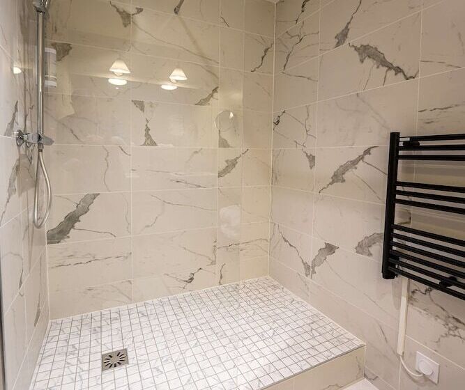 Люкс, Best Western Adagio Saumur