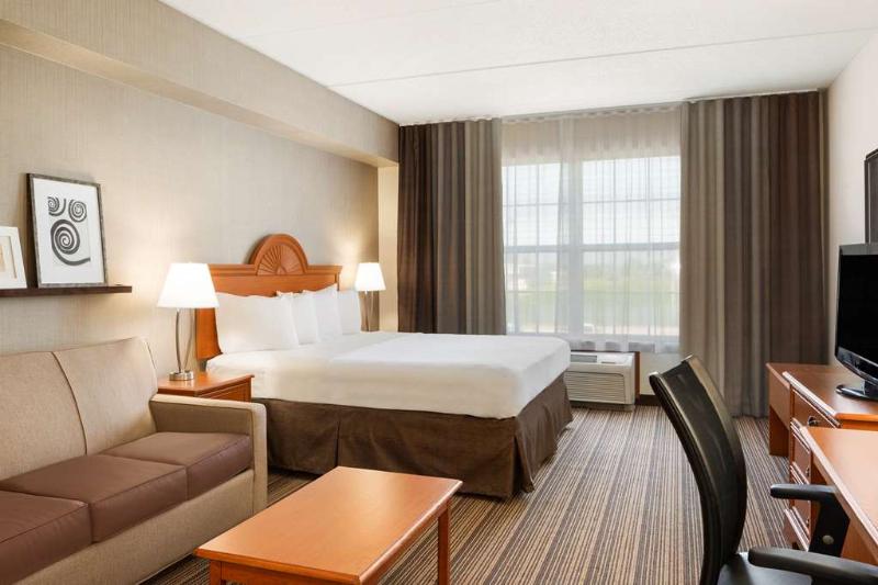Номер Стандарт Кровать Кинг Адаптированный для Инвалидов, Country Inn & Suites By Radisson, Findlay, Oh