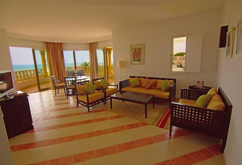 Апартаменты 1 Спальня Вид на Сад, Golden Tulip Taj Sultan Resort