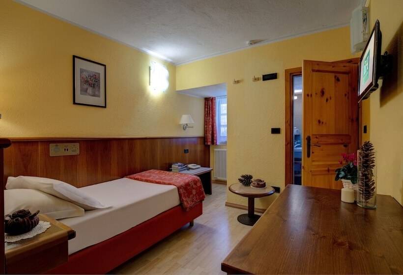 Номер Стандарт Индивидуальный, Ih Hotels Courmayeur Mont Blanc