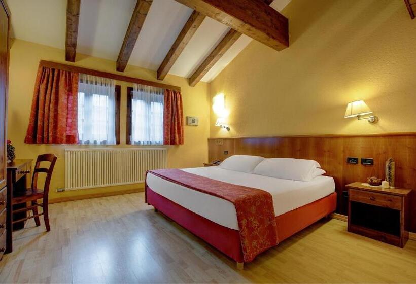 Номер Стандарт, Ih Hotels Courmayeur Mont Blanc