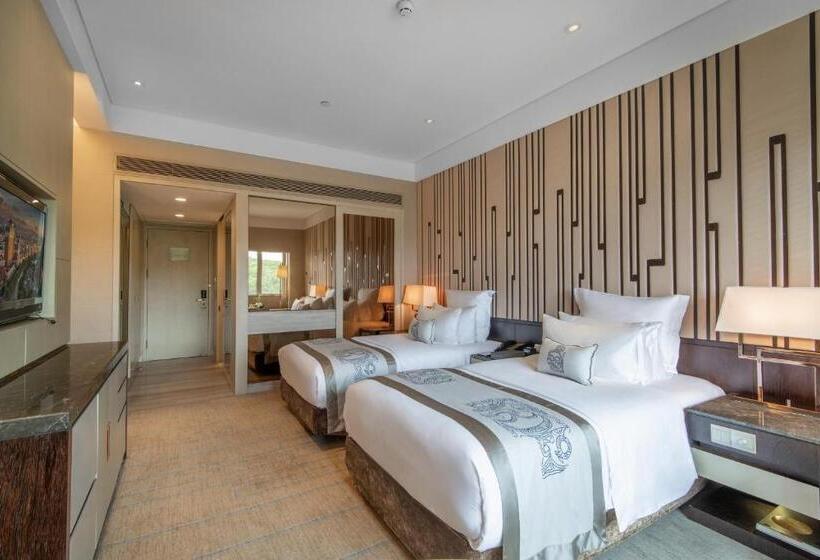 Номер Superior Вид на Горы, Grand Pacific Hotel Ningbo