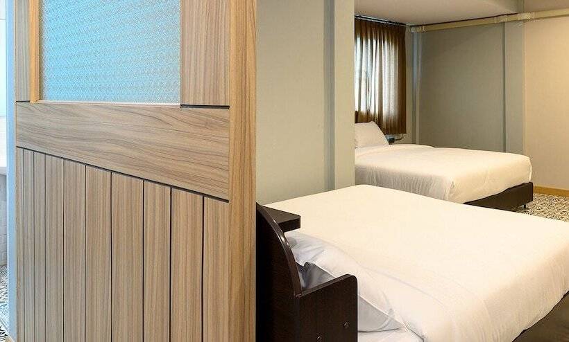 Семейный Номер, Grand Hotel Buriram