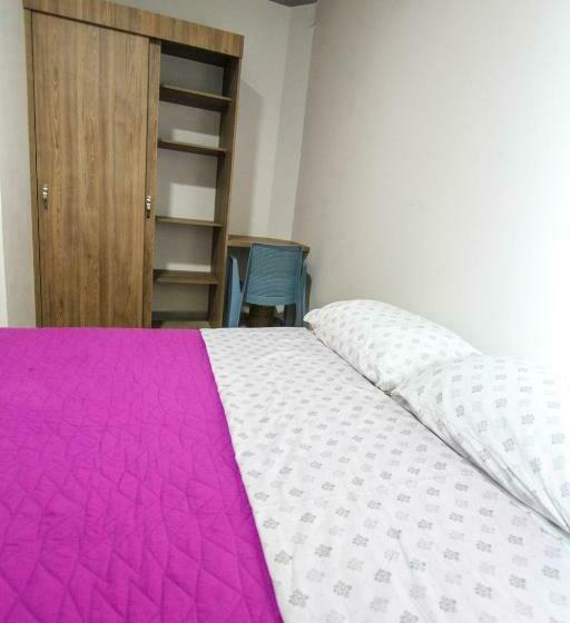 اتاق اکونومی, Casa Tuvia