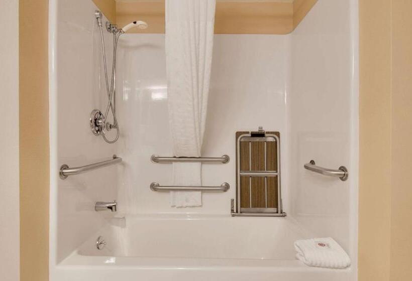 Номер Стандарт Кровать Кинг Адаптированный для Инвалидов, Comfort Inn Airport