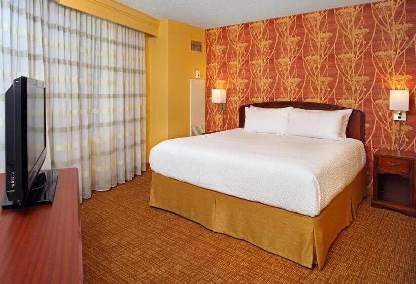 Люкс Кровать Кинг, Courtyard By Marriott Baltimore Downtown/inner Harbor