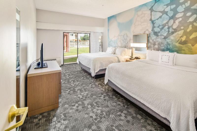 سوئیت با تخت بزرگ, Courtyard By Marriott Bryan College Station