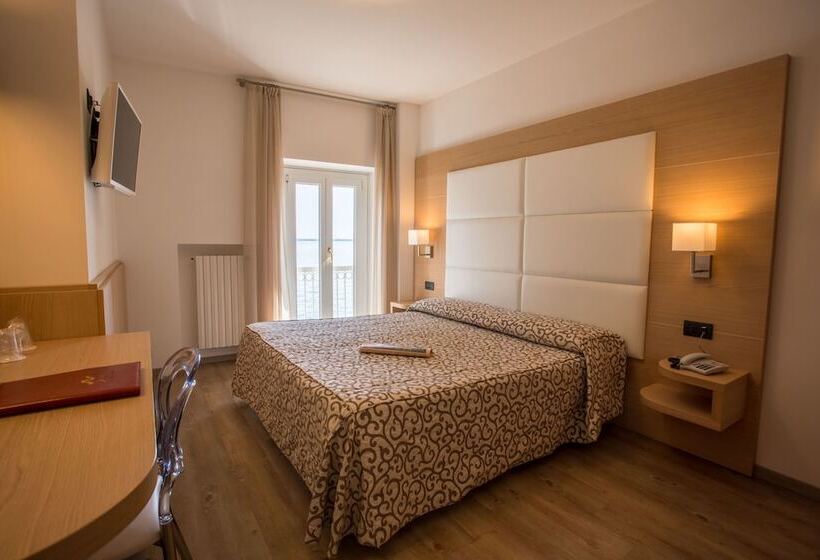 Comfort room with lake view, Europa