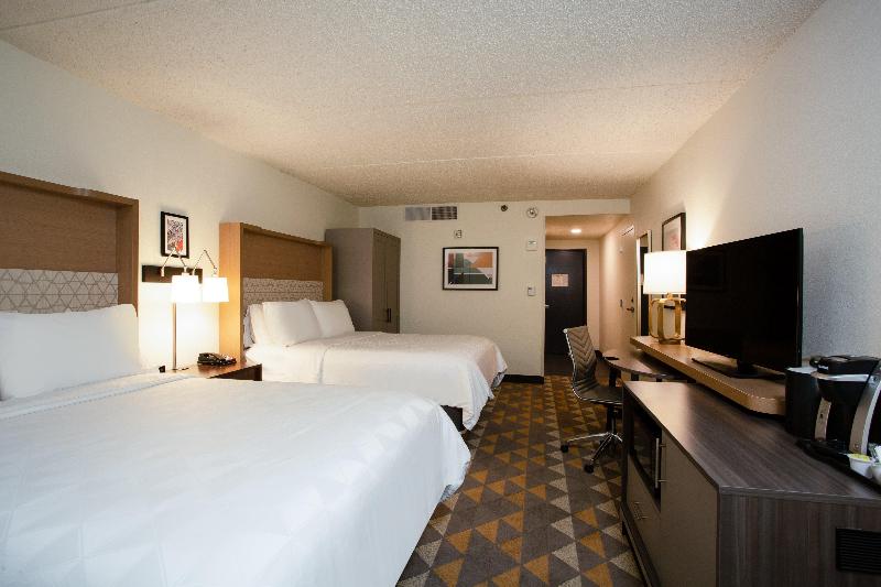 Номер Стандарт Адаптированный для Инвалидов, Holiday Inn Morgantown   Reading Area, An Ihg