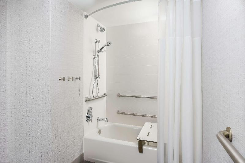 스탠다드 스튜디오 킹침대, Hampton Inn & Suites Tampa/ybor City/downtown