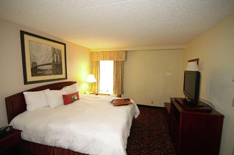 스위트 킹사이즈 침대, Hampton Inn Woodbridge
