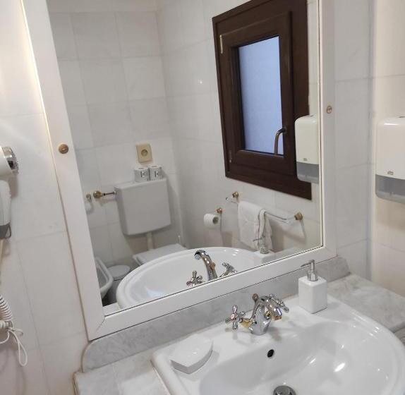 Standard Room Shared Bathroom, Locanda Antica Venezia