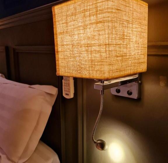 Семейный Номер, Sovotel Boutique Hotel Usj 9