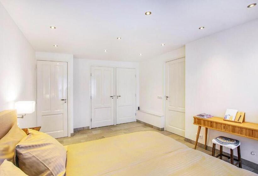 סוויטה, Artis Plantage Apartment