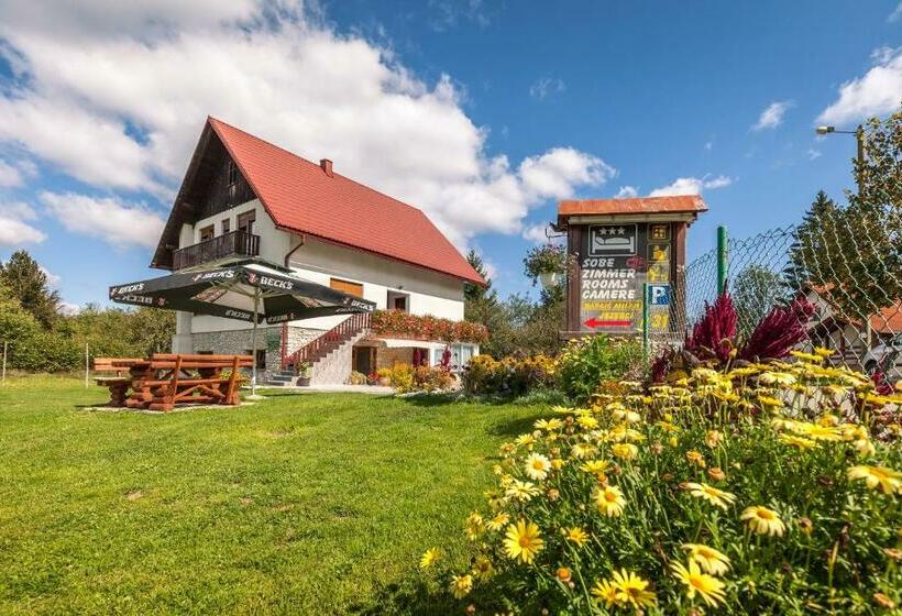 اتاق استاندارد با بالکن, Apartments And Rooms With Parking Space Jezerce, Plitvice   17768