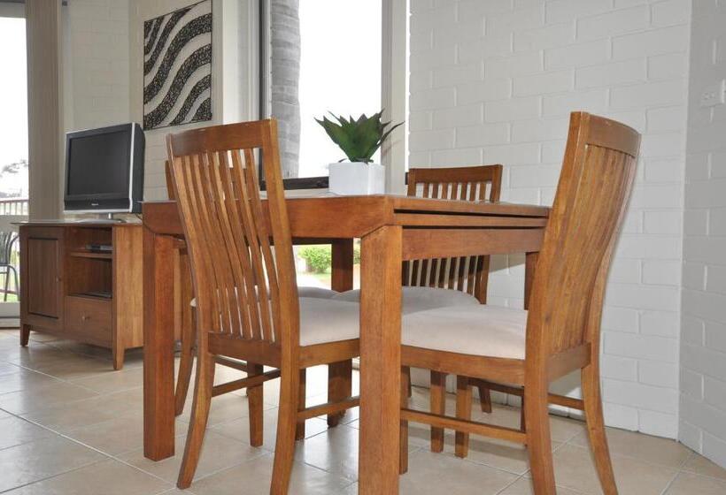 Апартаменты 2 Спальни, The Sands Holiday Apartments