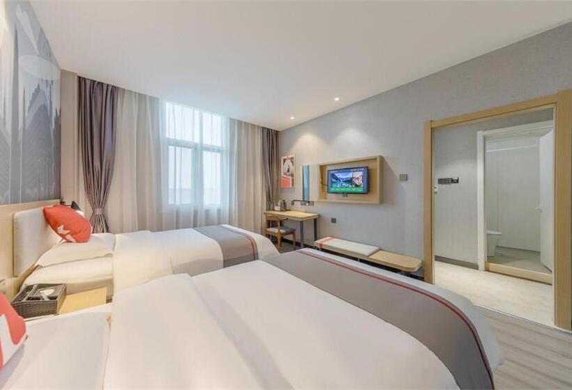 Трехместный Номер Deluxe, Thank Inn Chain Hotel Lanshan District Yitang