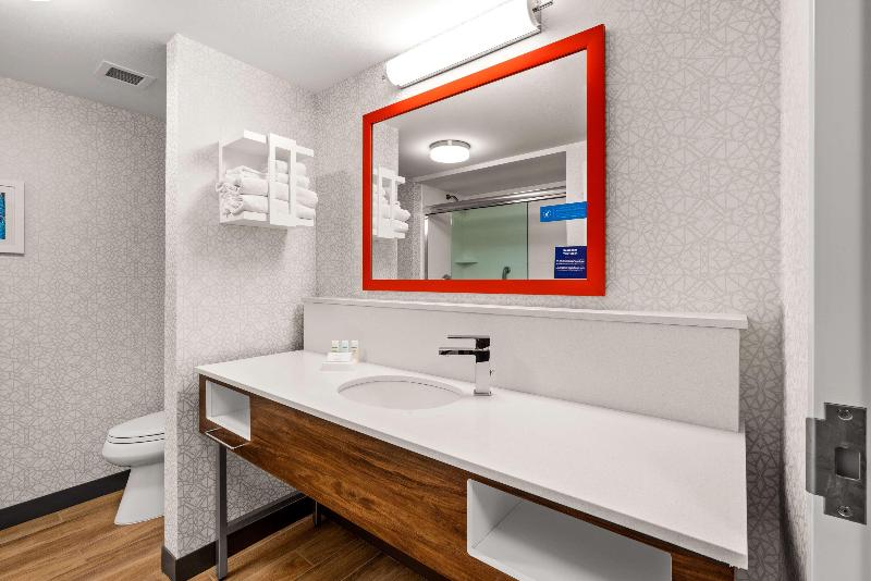 Люкс Deluxe Кровать Кинг, Christopher Inn And Suites