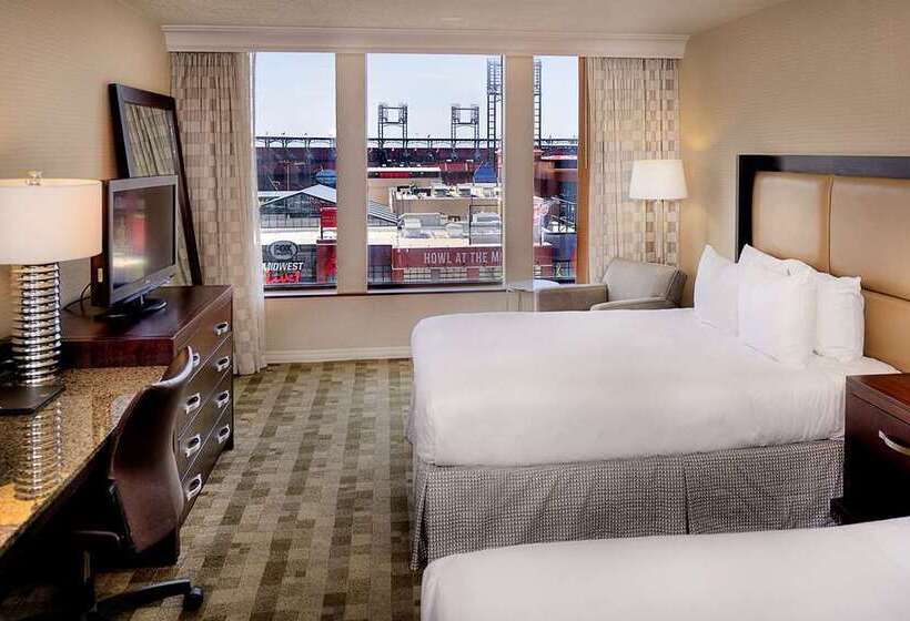 带观景的标准间, Hilton St. Louis At The Ballpark