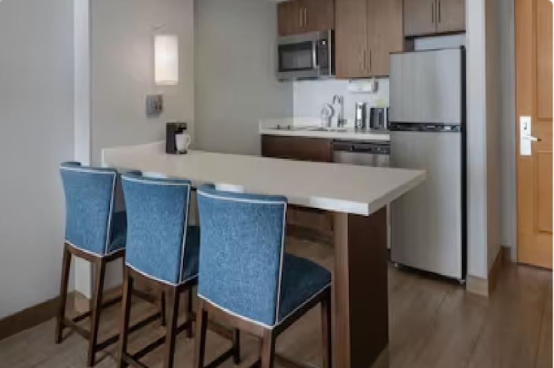 Chambre Standard Lit King Size Adaptée aux Personnes à Mobilité Réduite, Spark By Hilton Houston West Clay Road