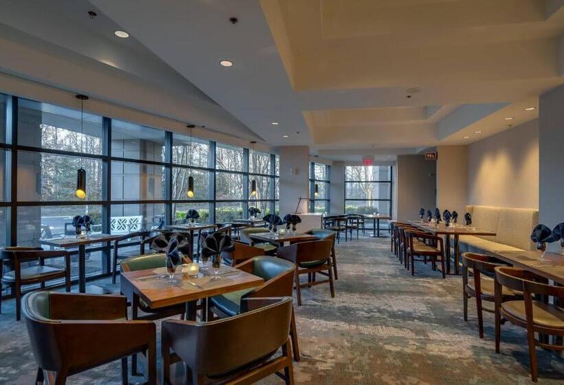 클럽 룸 킹침대, Richmond Marriott Short Pump