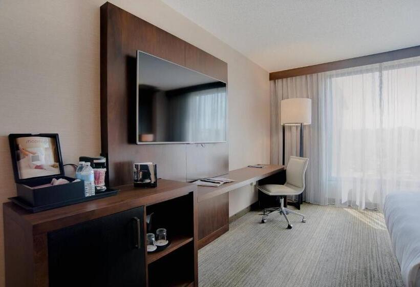 스탠다드 룸 킹사이즈 침대, Richmond Marriott Short Pump