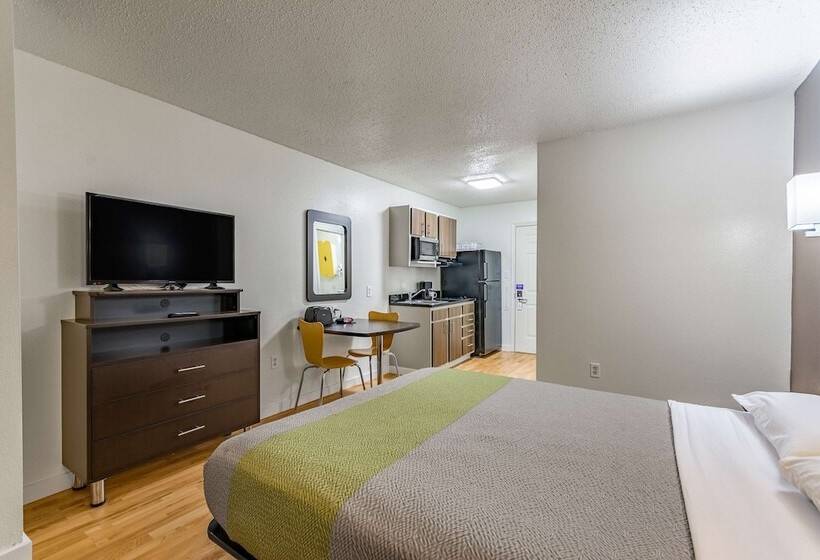 Люкс Адаптированный для Инвалидов, Studio 6dallas, Tx