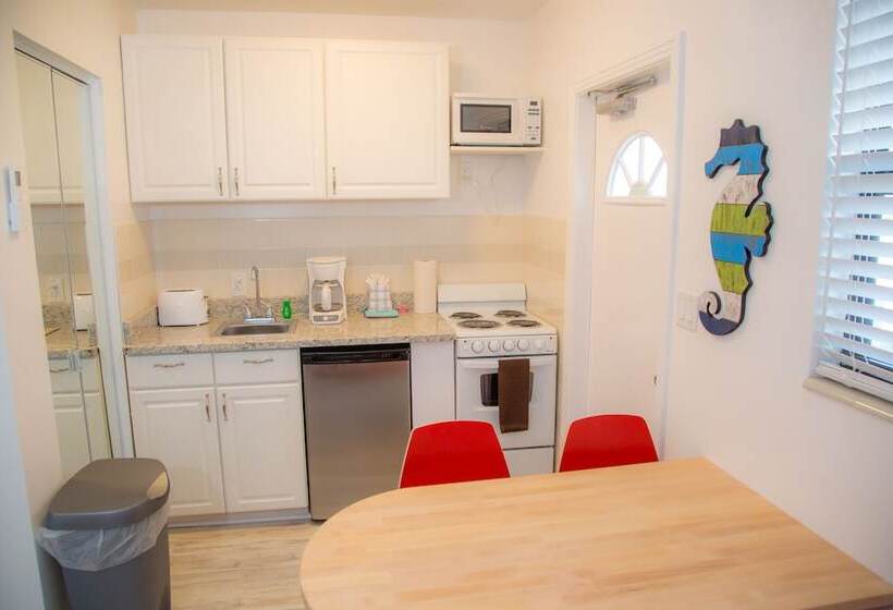 풀장 전망 스위트, St. Pete Beach Suites