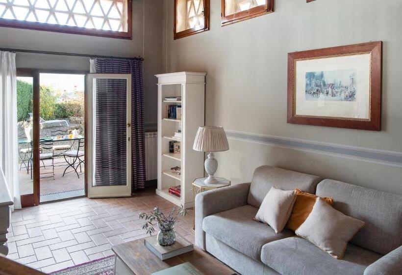 ویلای یک اتاق خوابه با استخر شنا, Relais Villa Olmo